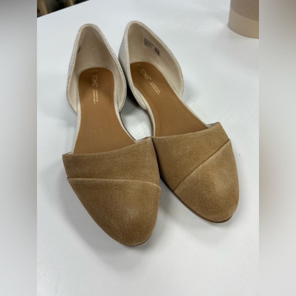 Tom’s Jutti d’orsay flat 9.5
